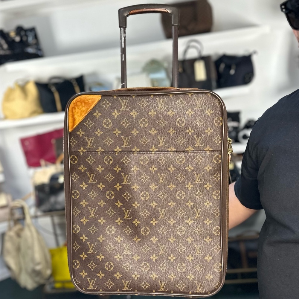 Lv Rolling Luggage